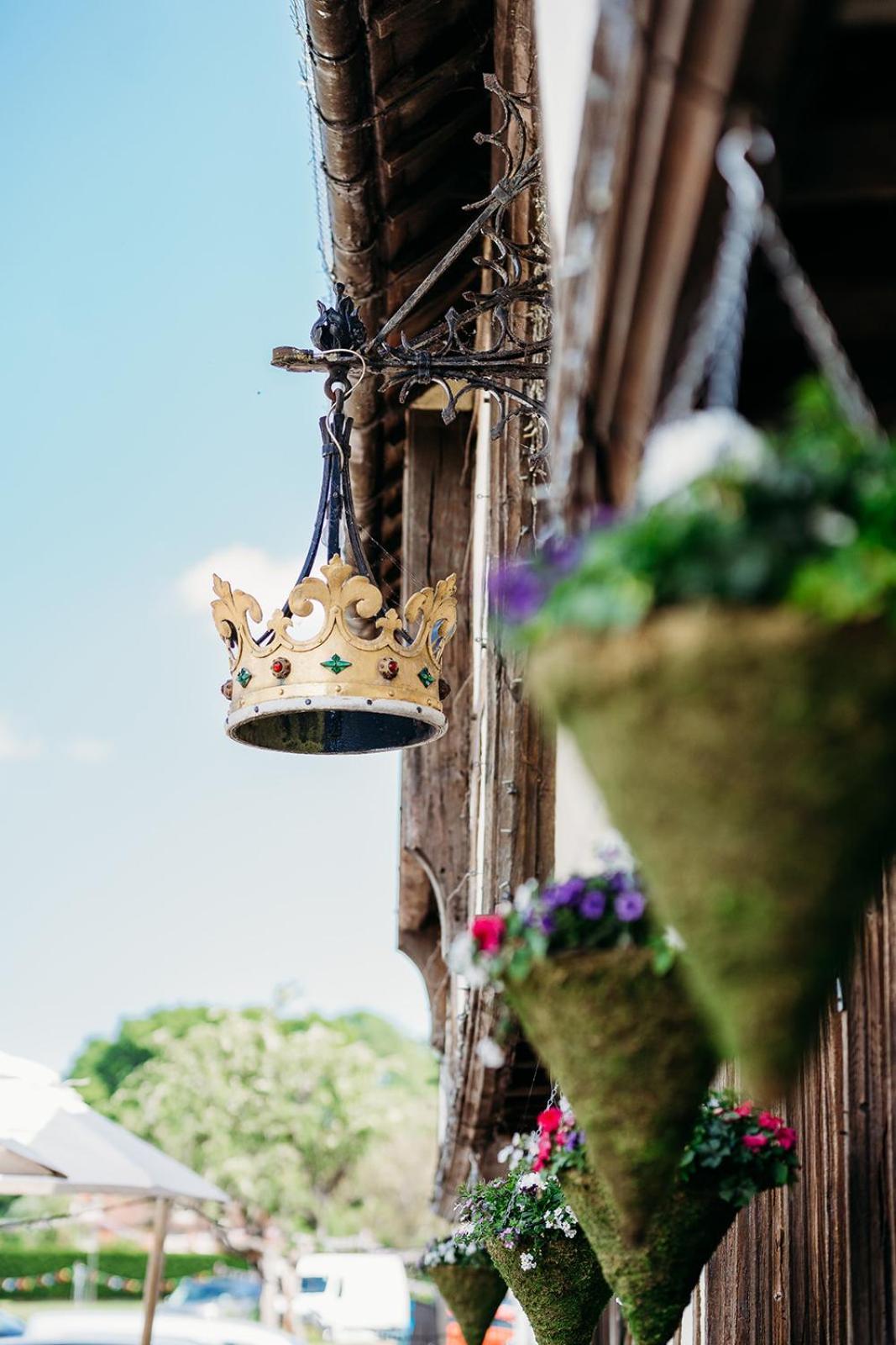 The Crown Inn Chiddingfold Extérieur photo