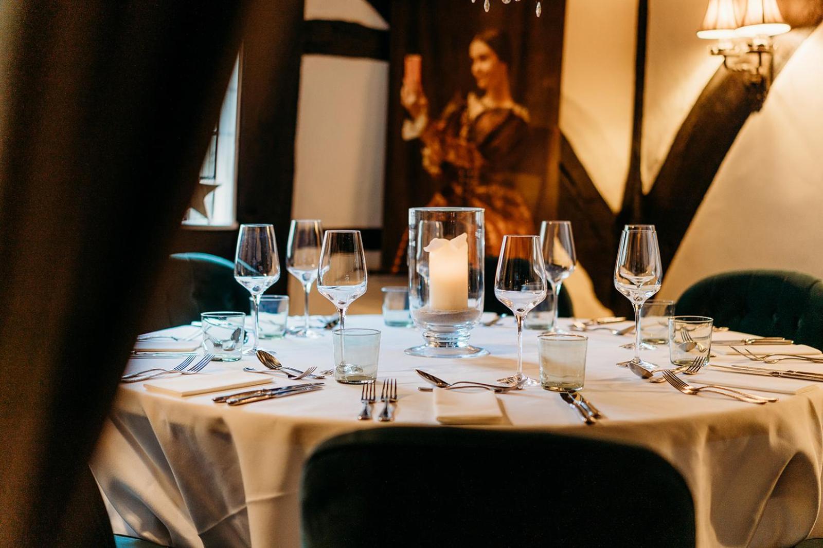 The Crown Inn Chiddingfold Extérieur photo