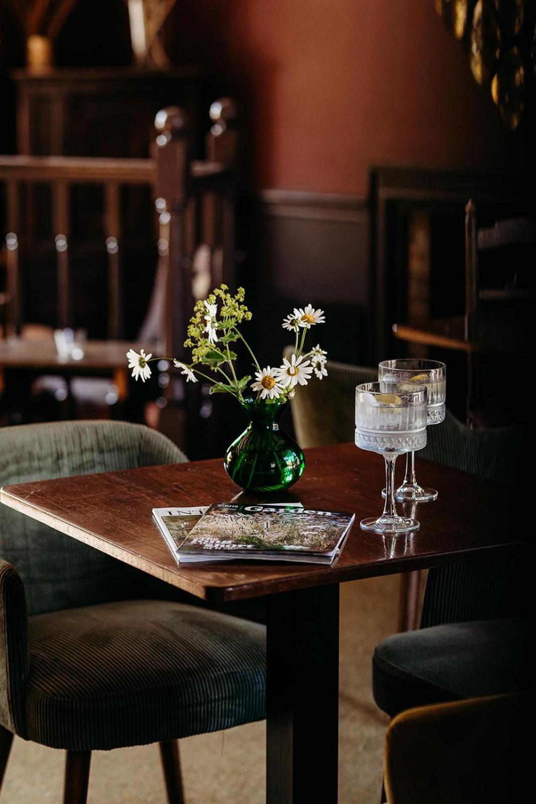 The Crown Inn Chiddingfold Extérieur photo