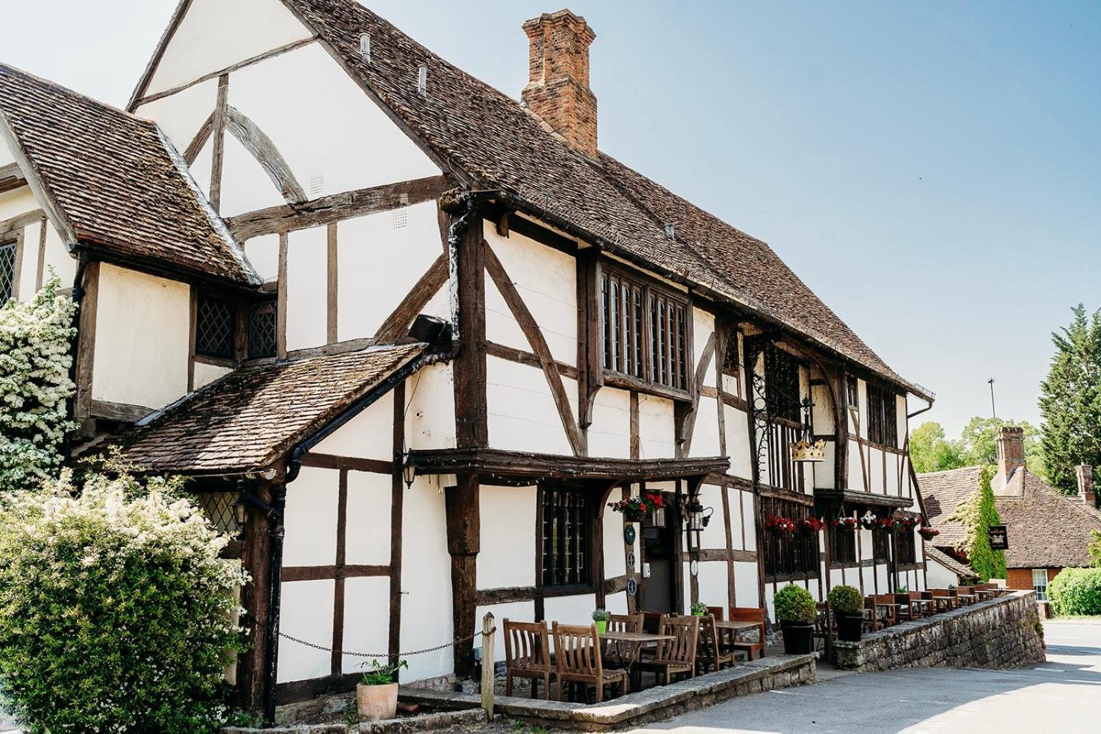 The Crown Inn Chiddingfold Extérieur photo