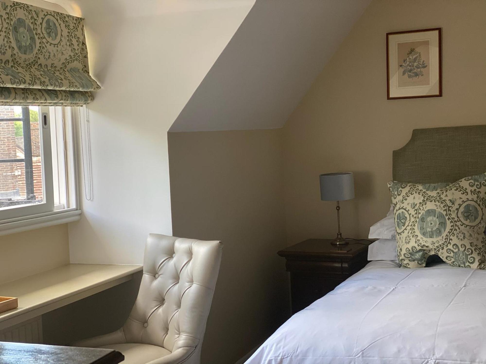 The Crown Inn Chiddingfold Chambre photo